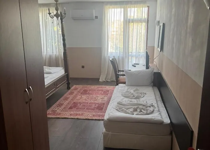 комлекс кристо 3* Yukarı Cuma